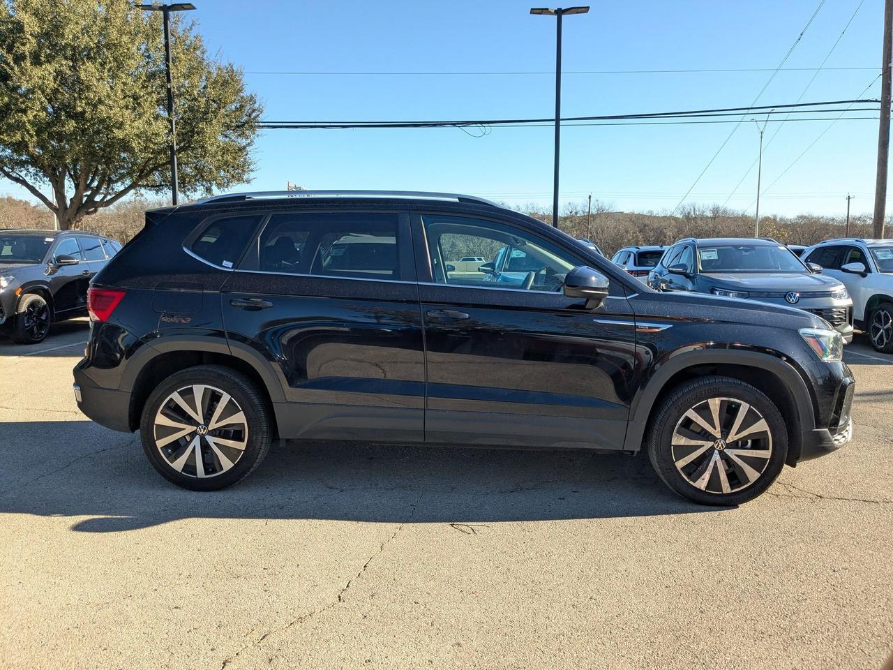 2023 Volkswagen Taos SE