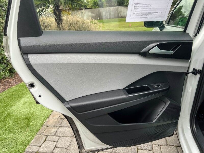2023 Volkswagen Taos SE Wilmington NC