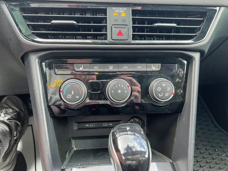 2023 Volkswagen Taos SE Wilmington NC