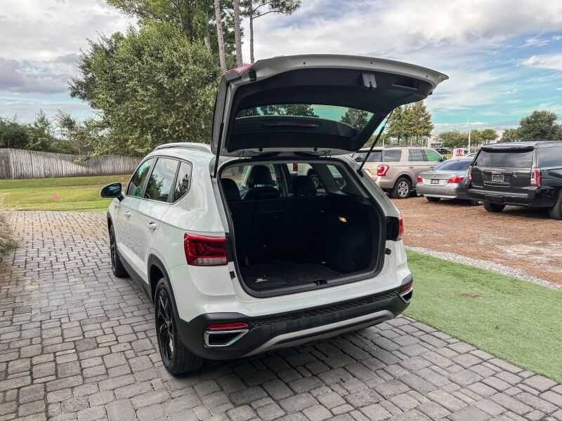 2023 Volkswagen Taos SE Wilmington NC