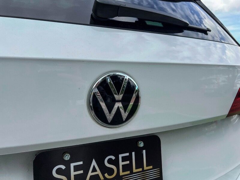 2023 Volkswagen Taos SE Wilmington NC