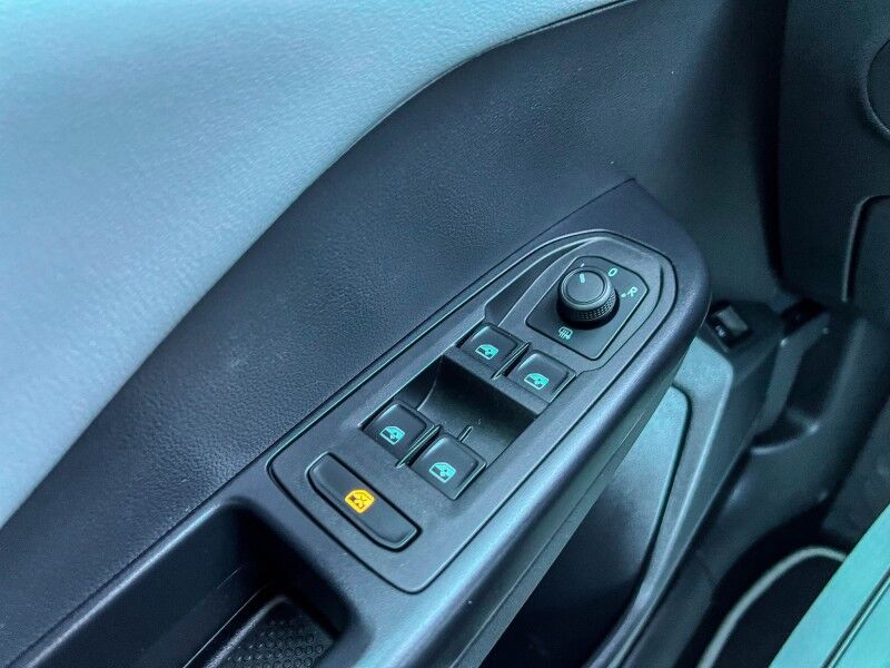 2023 Volkswagen Taos SE Wilmington NC