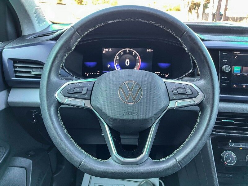 2023 Volkswagen Taos SE Wilmington NC