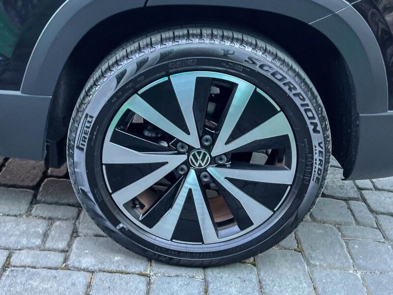 2023 Volkswagen Taos SE Wilmington NC