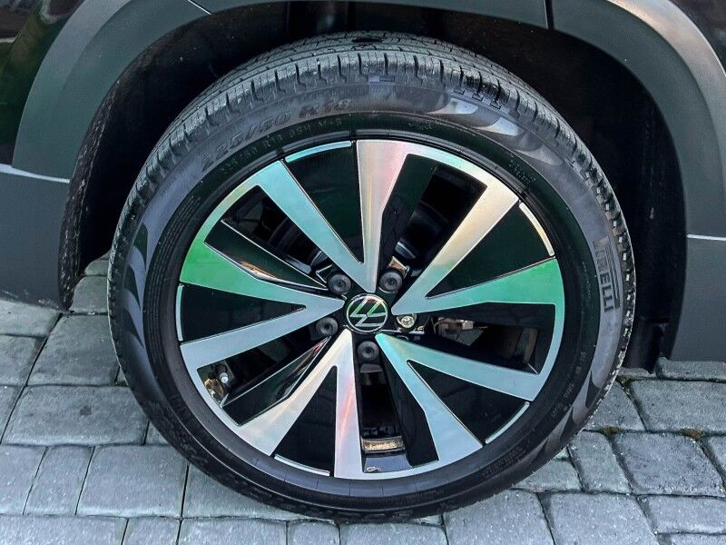 2023 Volkswagen Taos SE Wilmington NC