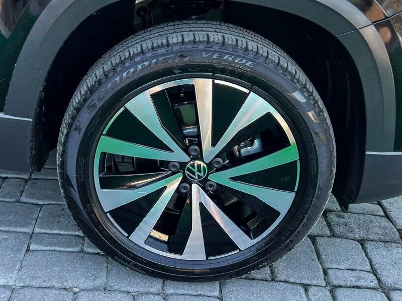 2023 Volkswagen Taos SE Wilmington NC