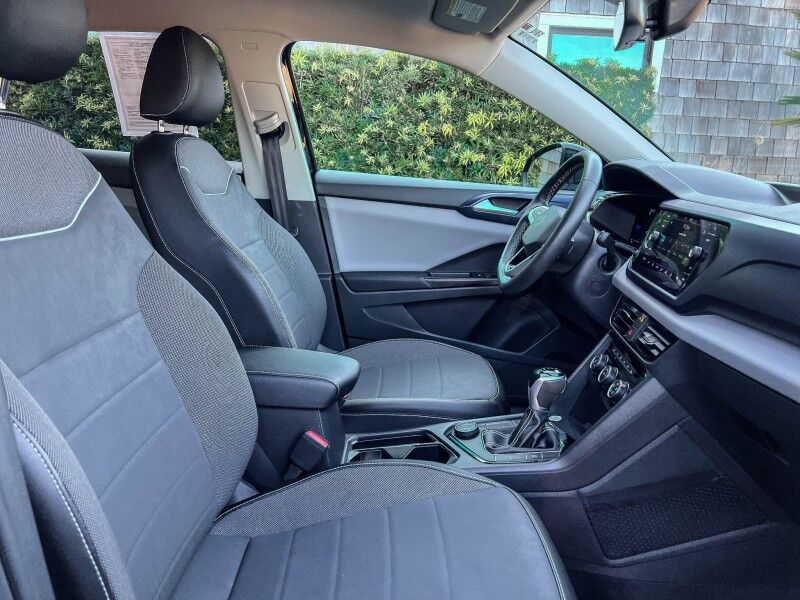 2023 Volkswagen Taos SE Wilmington NC