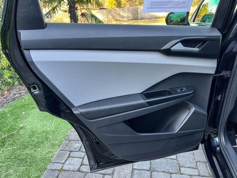 2023 Volkswagen Taos SE Wilmington NC