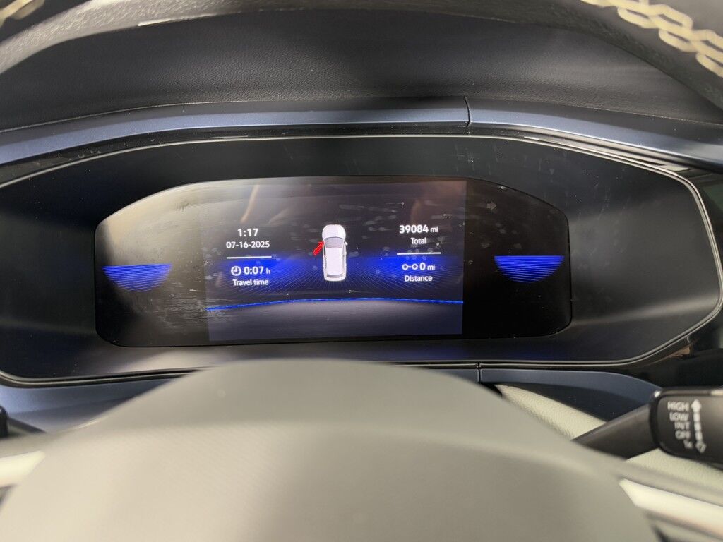 2023 Volkswagen Taos SE w/Panoramic Sunroof Maumee OH
