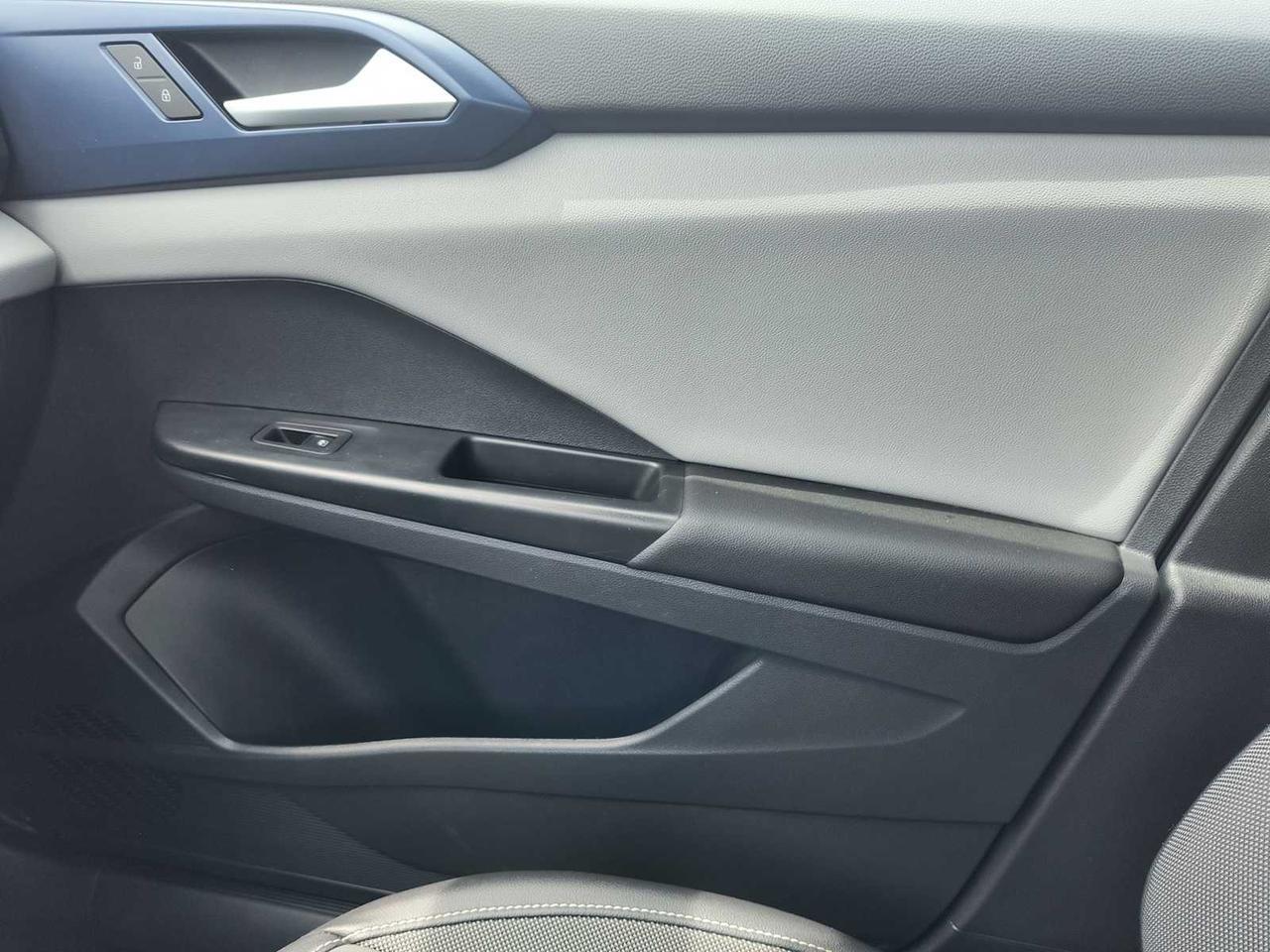 2023 Volkswagen Taos SE Medford MA