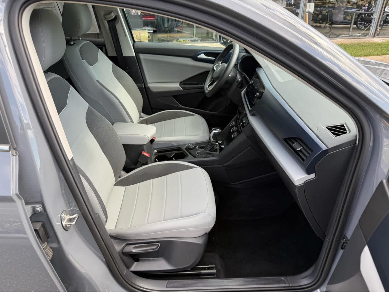 2023 Volkswagen Taos SE Wellesley MA