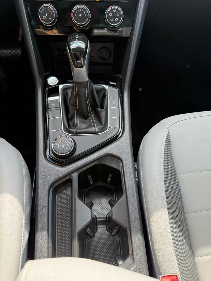 2023 Volkswagen Taos SE Wellesley MA