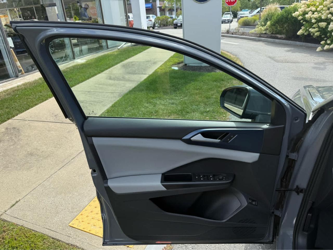 2023 Volkswagen Taos SE Wellesley MA