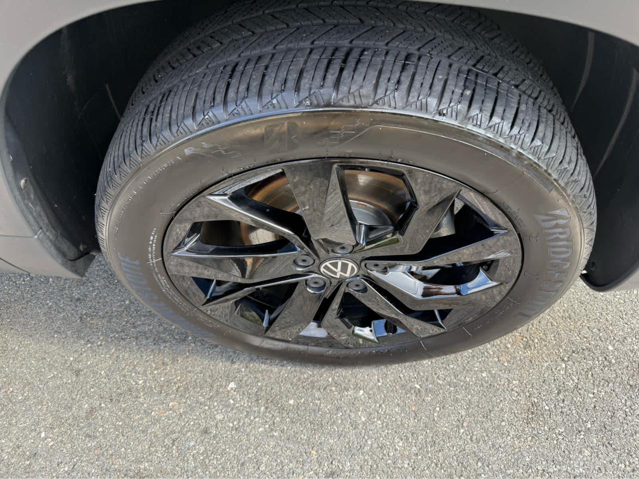 2023 Volkswagen Taos SE Wellesley MA