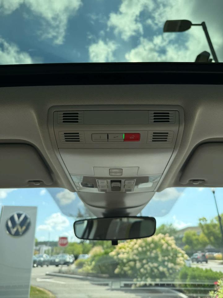2023 Volkswagen Taos SE Wellesley MA