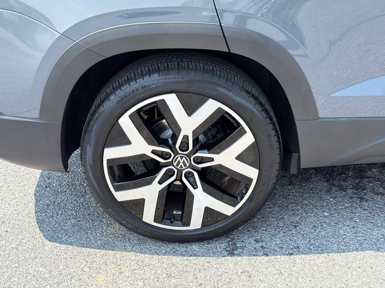2023 Volkswagen Taos SEL Hagerstown MD
