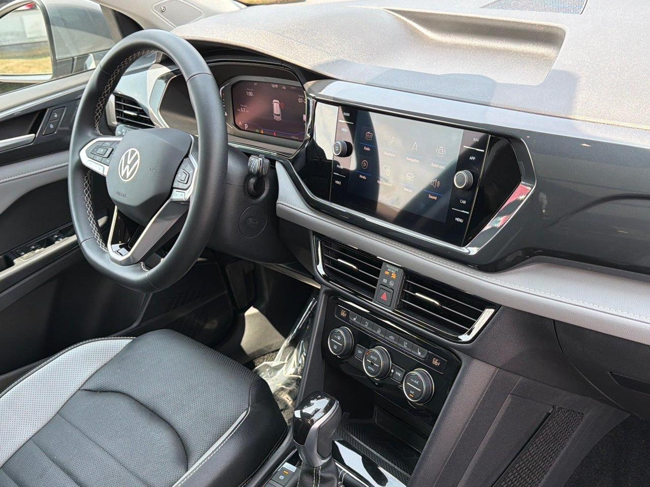 2023 Volkswagen Taos SEL Hagerstown MD