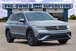 2023_Volkswagen_Tiguan_2.0T SE_  TX