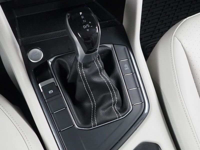 2023 Volkswagen Tiguan 2.0T SE *ADAPTIVE CRUISE, DIGITAL COCKPIT, SAFETY ALERTS, BACKUP-CAMERA, COLOR TOUCHSCREEN, HEATED SEATS, 3RD ROW SEATING, REMOTE START, WIRELESS CHARGING, ANDROID & APPLE Round Rock TX