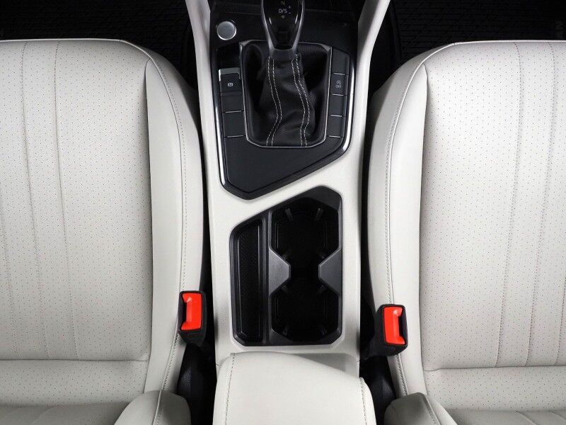 2023 Volkswagen Tiguan 2.0T SE *ADAPTIVE CRUISE, DIGITAL COCKPIT, SAFETY ALERTS, BACKUP-CAMERA, COLOR TOUCHSCREEN, HEATED SEATS, 3RD ROW SEATING, REMOTE START, WIRELESS CHARGING, ANDROID & APPLE Round Rock TX