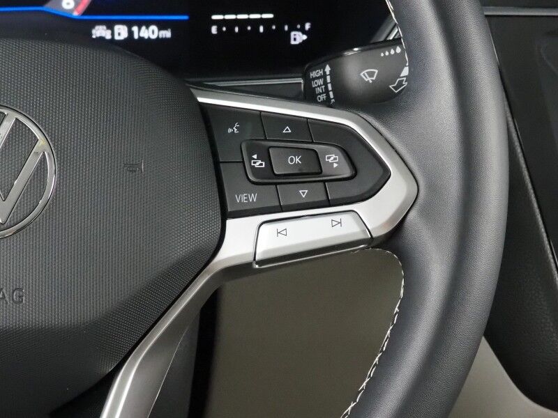 2023 Volkswagen Tiguan 2.0T SE *ADAPTIVE CRUISE, DIGITAL COCKPIT, SAFETY ALERTS, BACKUP-CAMERA, COLOR TOUCHSCREEN, HEATED SEATS, 3RD ROW SEATING, REMOTE START, WIRELESS CHARGING, ANDROID & APPLE Round Rock TX