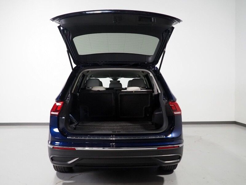 2023 Volkswagen Tiguan 2.0T SE *ADAPTIVE CRUISE, DIGITAL COCKPIT, SAFETY ALERTS, BACKUP-CAMERA, COLOR TOUCHSCREEN, HEATED SEATS, 3RD ROW SEATING, REMOTE START, WIRELESS CHARGING, ANDROID & APPLE Round Rock TX