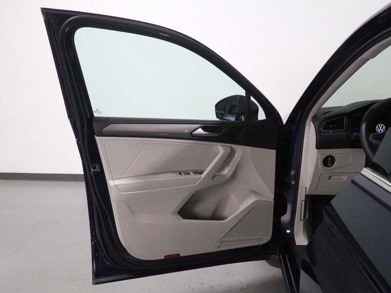 2023 Volkswagen Tiguan 2.0T SE *ADAPTIVE CRUISE, DIGITAL COCKPIT, SAFETY ALERTS, BACKUP-CAMERA, COLOR TOUCHSCREEN, HEATED SEATS, 3RD ROW SEATING, REMOTE START, WIRELESS CHARGING, ANDROID & APPLE Round Rock TX