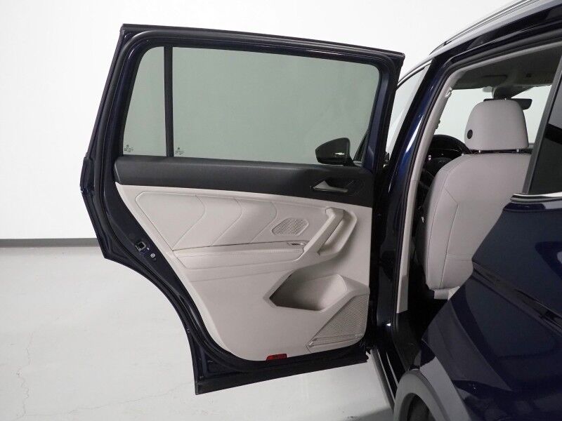 2023 Volkswagen Tiguan 2.0T SE *ADAPTIVE CRUISE, DIGITAL COCKPIT, SAFETY ALERTS, BACKUP-CAMERA, COLOR TOUCHSCREEN, HEATED SEATS, 3RD ROW SEATING, REMOTE START, WIRELESS CHARGING, ANDROID & APPLE Round Rock TX