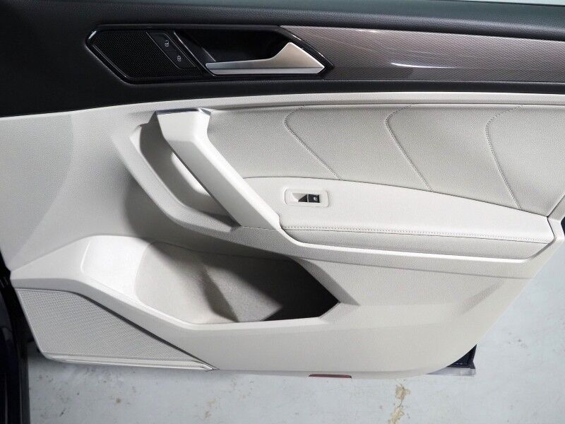 2023 Volkswagen Tiguan 2.0T SE *ADAPTIVE CRUISE, DIGITAL COCKPIT, SAFETY ALERTS, BACKUP-CAMERA, COLOR TOUCHSCREEN, HEATED SEATS, 3RD ROW SEATING, REMOTE START, WIRELESS CHARGING, ANDROID & APPLE Round Rock TX