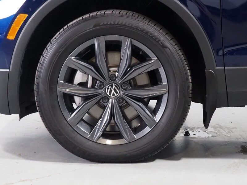 2023 Volkswagen Tiguan 2.0T SE *ADAPTIVE CRUISE, DIGITAL COCKPIT, SAFETY ALERTS, BACKUP-CAMERA, COLOR TOUCHSCREEN, HEATED SEATS, 3RD ROW SEATING, REMOTE START, WIRELESS CHARGING, ANDROID & APPLE Round Rock TX