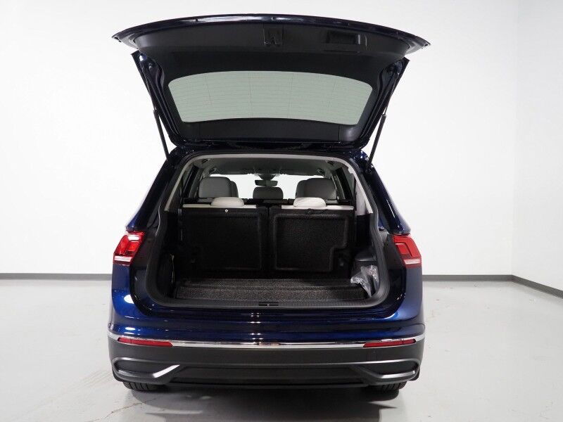 2023 Volkswagen Tiguan 2.0T SE *ADAPTIVE CRUISE, DIGITAL COCKPIT, SAFETY ALERTS, BACKUP-CAMERA, COLOR TOUCHSCREEN, HEATED SEATS, 3RD ROW SEATING, REMOTE START, WIRELESS CHARGING, ANDROID & APPLE Round Rock TX