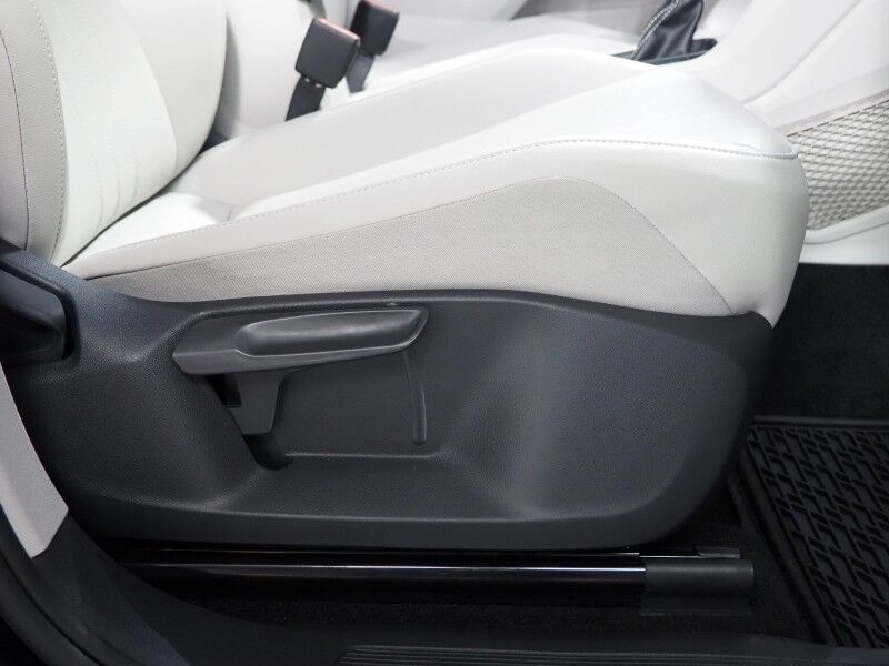 2023 Volkswagen Tiguan 2.0T SE *ADAPTIVE CRUISE, DIGITAL COCKPIT, SAFETY ALERTS, BACKUP-CAMERA, COLOR TOUCHSCREEN, HEATED SEATS, 3RD ROW SEATING, REMOTE START, WIRELESS CHARGING, ANDROID & APPLE Round Rock TX