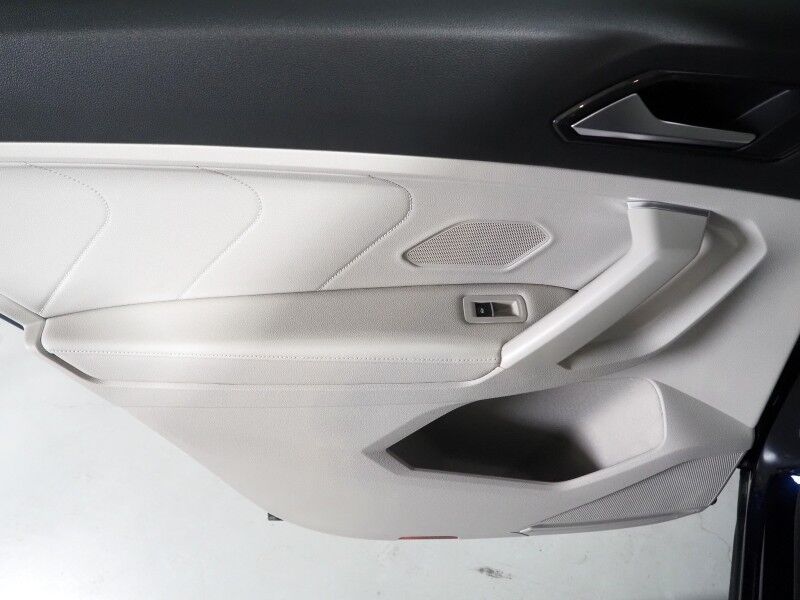 2023 Volkswagen Tiguan 2.0T SE *ADAPTIVE CRUISE, DIGITAL COCKPIT, SAFETY ALERTS, BACKUP-CAMERA, COLOR TOUCHSCREEN, HEATED SEATS, 3RD ROW SEATING, REMOTE START, WIRELESS CHARGING, ANDROID & APPLE Round Rock TX