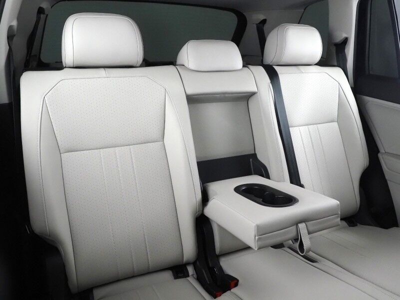 2023 Volkswagen Tiguan 2.0T SE *ADAPTIVE CRUISE, DIGITAL COCKPIT, SAFETY ALERTS, BACKUP-CAMERA, COLOR TOUCHSCREEN, HEATED SEATS, 3RD ROW SEATING, REMOTE START, WIRELESS CHARGING, ANDROID & APPLE Round Rock TX