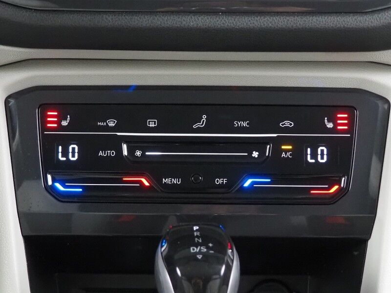 2023 Volkswagen Tiguan 2.0T SE *ADAPTIVE CRUISE, DIGITAL COCKPIT, SAFETY ALERTS, BACKUP-CAMERA, COLOR TOUCHSCREEN, HEATED SEATS, 3RD ROW SEATING, REMOTE START, WIRELESS CHARGING, ANDROID & APPLE Round Rock TX