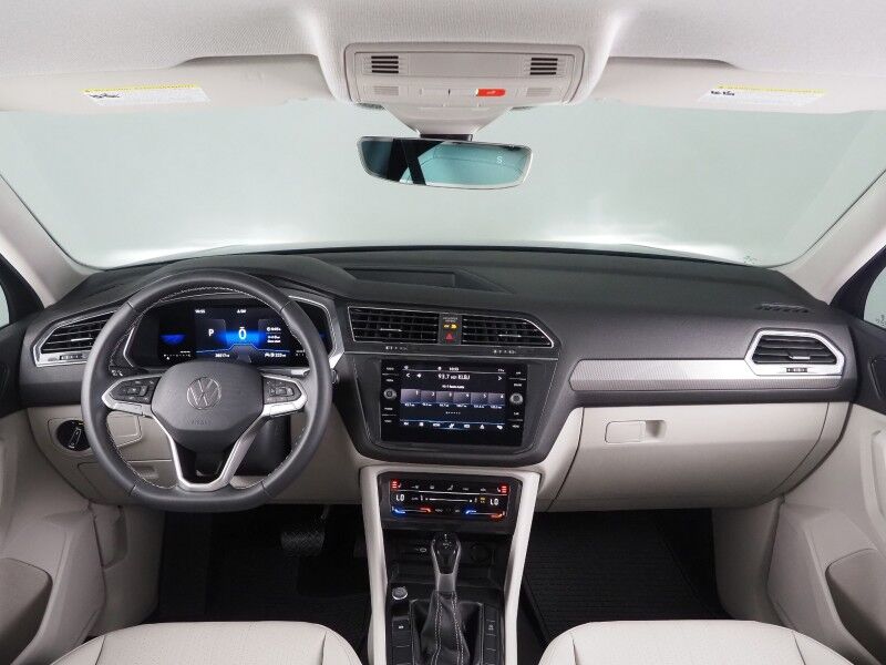 2023 Volkswagen Tiguan 2.0T SE *ADAPTIVE CRUISE, DIGITAL COCKPIT, SAFETY ALERTS, BACKUP-CAMERA, COLOR TOUCHSCREEN, HEATED SEATS, 3RD ROW SEATING, REMOTE START, WIRELESS CHARGING, ANDROID & APPLE Round Rock TX