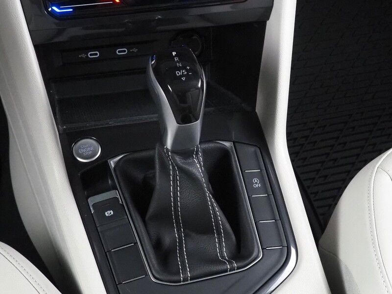 2023 Volkswagen Tiguan 2.0T SE *ADAPTIVE CRUISE, DIGITAL COCKPIT, SAFETY ALERTS, BACKUP-CAMERA, COLOR TOUCHSCREEN, HEATED SEATS, 3RD ROW SEATING, REMOTE START, WIRELESS CHARGING, ANDROID & APPLE Round Rock TX