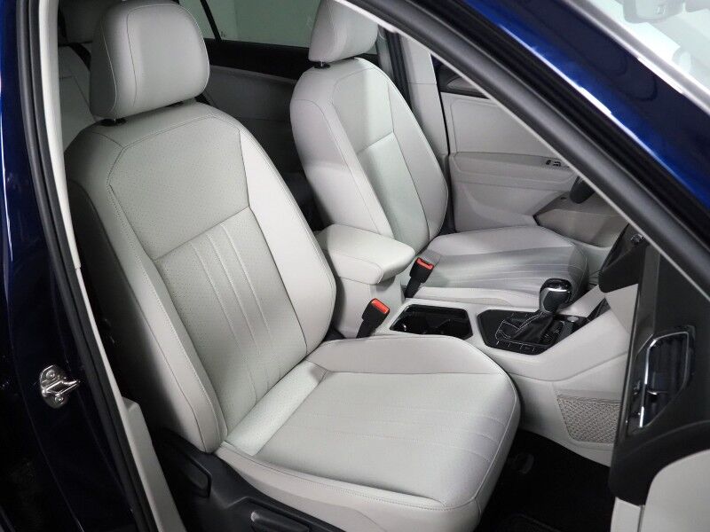 2023 Volkswagen Tiguan 2.0T SE *ADAPTIVE CRUISE, DIGITAL COCKPIT, SAFETY ALERTS, BACKUP-CAMERA, COLOR TOUCHSCREEN, HEATED SEATS, 3RD ROW SEATING, REMOTE START, WIRELESS CHARGING, ANDROID & APPLE Round Rock TX