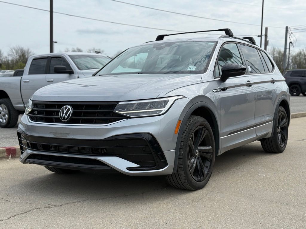 2023 Volkswagen Tiguan 2.0T SE R-Line Black