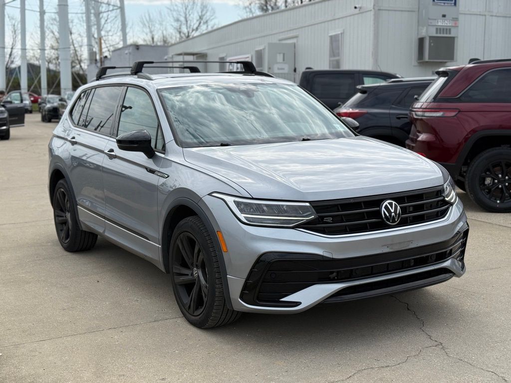 2023 Volkswagen Tiguan 2.0T SE R-Line Black Crestwood KY