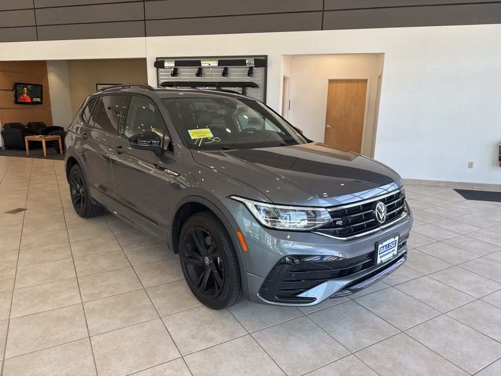 2023 Volkswagen Tiguan 2.0T SE R-Line Black North Attleboro MA