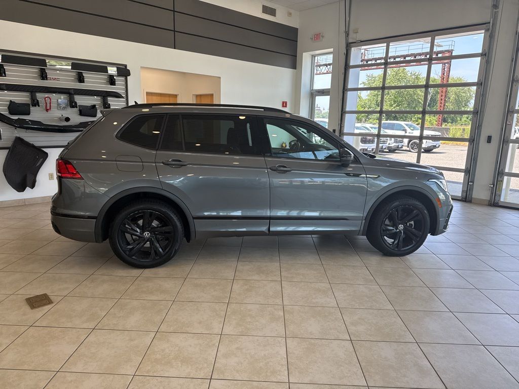 2023 Volkswagen Tiguan 2.0T SE R-Line Black North Attleboro MA