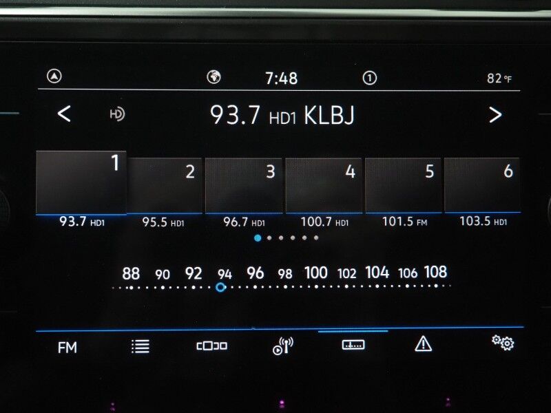 2023 Volkswagen Tiguan 2.0T SE R-Line Black *PANORAMA MOONROOF, ADAPTIVE CRUISE, DIGITAL COCKPIT, SAFETY ALERTS, BACKUP-CAMERA, COLOR TOUCHSCREEN, HEATED SEATS, 3RD ROW SEATING, REMOTE START, 19 INCH WHEELS, WIRELESS CHARGING, ANDROID & APPLE Round Rock TX