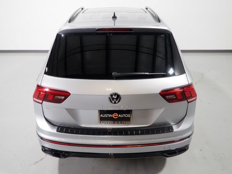 2023 Volkswagen Tiguan 2.0T SE R-Line Black *PANORAMA MOONROOF, ADAPTIVE CRUISE, DIGITAL COCKPIT, SAFETY ALERTS, BACKUP-CAMERA, COLOR TOUCHSCREEN, HEATED SEATS, 3RD ROW SEATING, REMOTE START, 19 INCH WHEELS, WIRELESS CHARGING, ANDROID & APPLE Round Rock TX