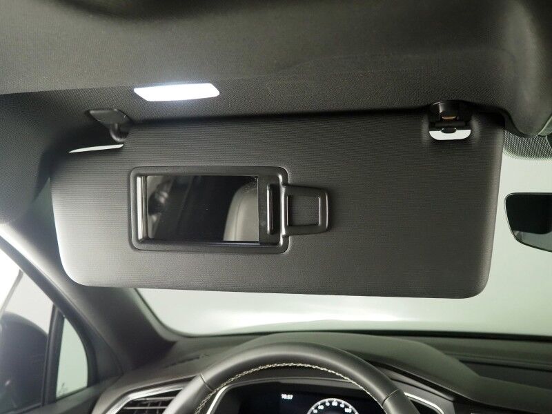 2023 Volkswagen Tiguan 2.0T SE R-Line Black *PANORAMA MOONROOF, ADAPTIVE CRUISE, DIGITAL COCKPIT, SAFETY ALERTS, BACKUP-CAMERA, COLOR TOUCHSCREEN, HEATED SEATS, 3RD ROW SEATING, REMOTE START, 19 INCH WHEELS, WIRELESS CHARGING, ANDROID & APPLE Round Rock TX
