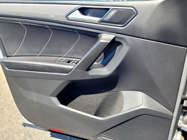 2023 Volkswagen Tiguan 2.0T SE R-Line Black Roseville CA