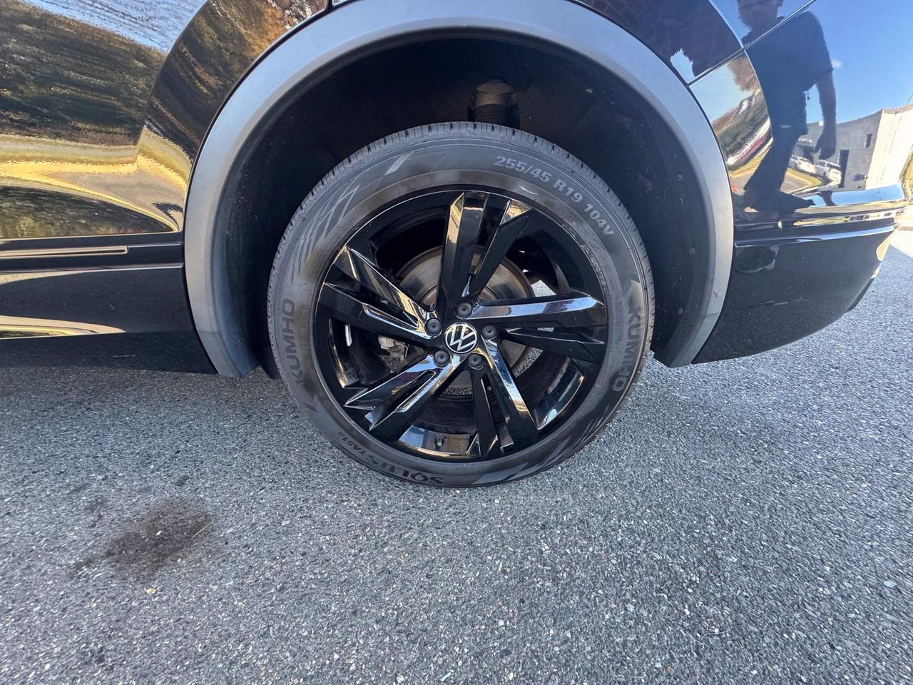 2023 Volkswagen Tiguan 2.0T SE R-Line Black Fredericksburg VA