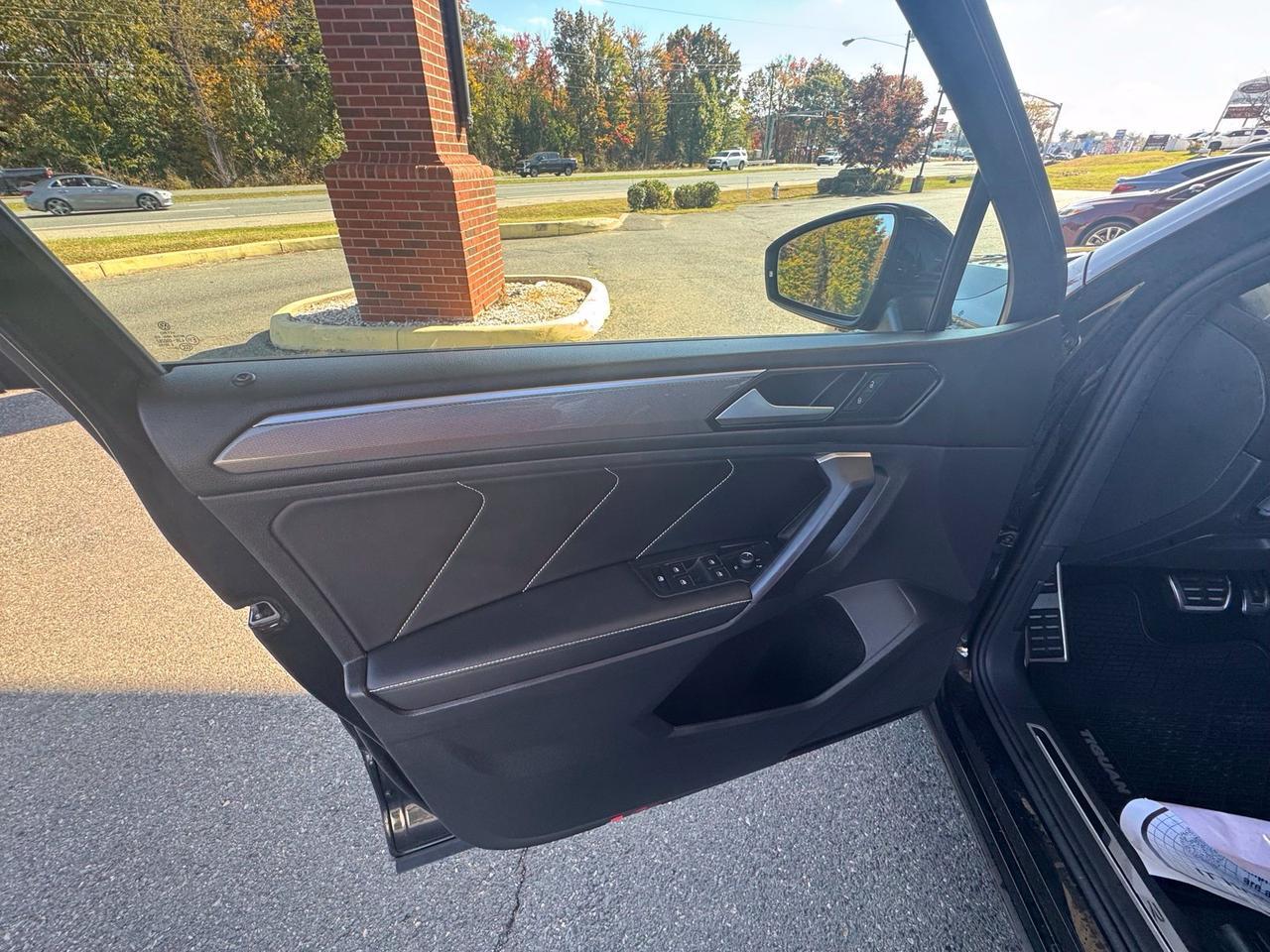 2023 Volkswagen Tiguan 2.0T SE R-Line Black Fredericksburg VA