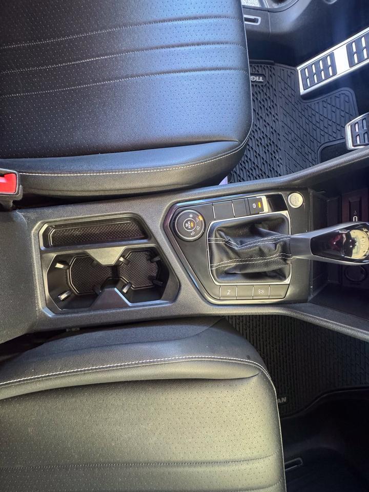 2023 Volkswagen Tiguan 2.0T SE R-Line Black Fredericksburg VA