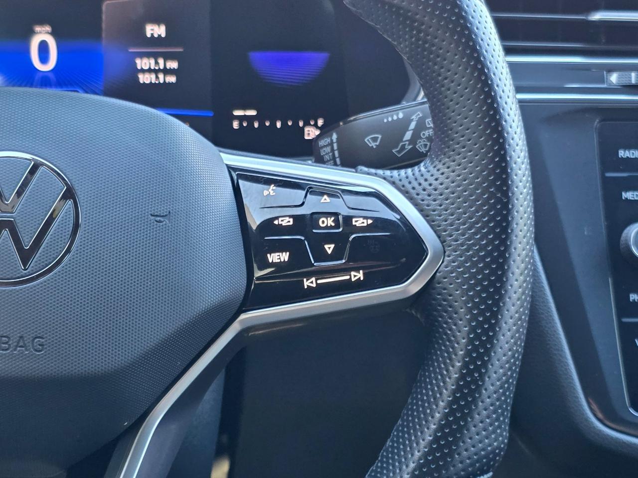 2023 Volkswagen Tiguan 2.0T SE R-Line Black Glen Burnie MD